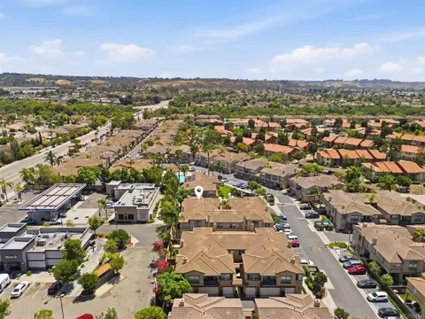 View/Area - 638 Sumner Way #1, Oceanside, CA 92058 photo 8 of 10