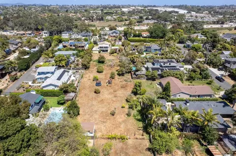 View/Area - 534 Ocean View Ave, Encinitas, CA 92024 photo 6 of 7