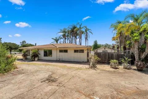 Exterior - 4110 Manchester Ave, Encinitas, CA 92024 photo 2 of 8