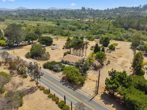 View/Area - 4110 Manchester Ave, Encinitas, CA 92024 photo 7 of 24