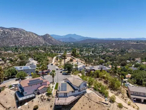 View/Area - 24501 Tesoro Way, Ramona, CA 92065 photo 7 of 19