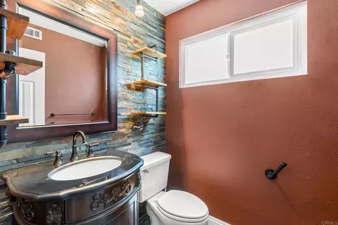 Bath - 24501 Tesoro Way, Ramona, CA 92065 photo 1 of 3