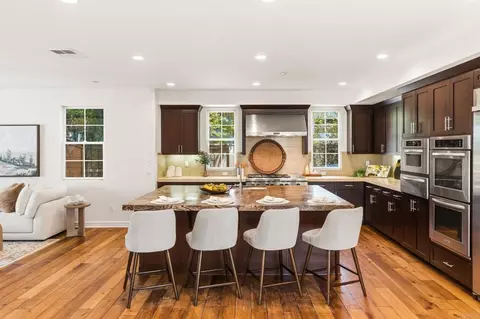 Kitchen - 1904 Sheridan Rd, Encinitas, CA 92024 photo 2 of 5