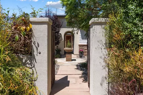 Exterior - 1904 Sheridan Rd, Encinitas, CA 92024 photo 3 of 16