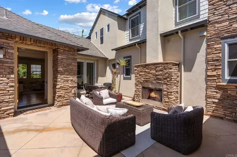 Exterior - 1904 Sheridan Rd, Encinitas, CA 92024 photo 6 of 16