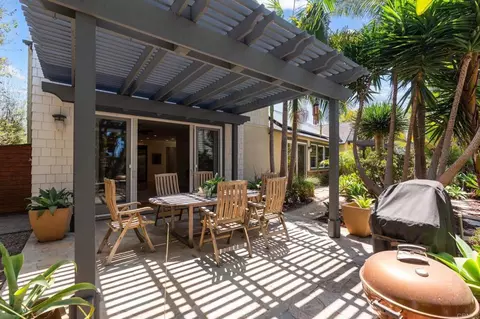 Exterior - 1904 Sheridan Rd, Encinitas, CA 92024 photo 10 of 16
