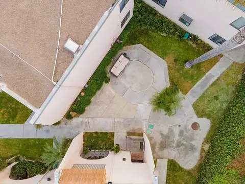 View/Area - 2136 Oceanside Blvd, Oceanside, CA 92054 photo 6 of 7