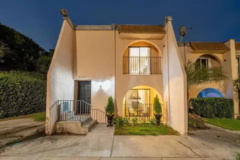 Exterior - 2136 Oceanside Blvd, Oceanside, CA 92054 photo 3 of 7
