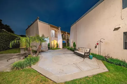 Exterior - 2136 Oceanside Blvd, Oceanside, CA 92054 photo 6 of 7