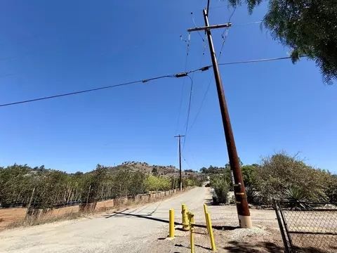 9927 Modrigan Ln, Fallbrook, CA 92028 photo 12