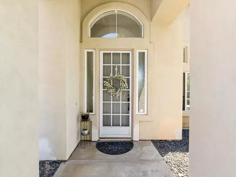 Entry Way - 4555 Avenida Manessa, Oceanside, CA 92057 photo 1 of 5