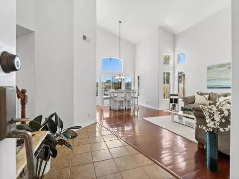 Entry Way - 4555 Avenida Manessa, Oceanside, CA 92057 photo 2 of 5