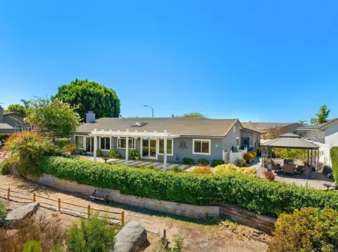 Exterior - 1482 Eagle Gln, Escondido, CA 92029 photo 5 of 7