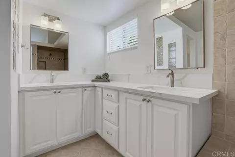 Bath - 3444 Meadow View Dr, Oceanside, CA 92058 photo 5 of 7