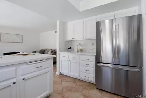 Kitchen - 3444 Meadow View Dr, Oceanside, CA 92058 photo 5 of 6