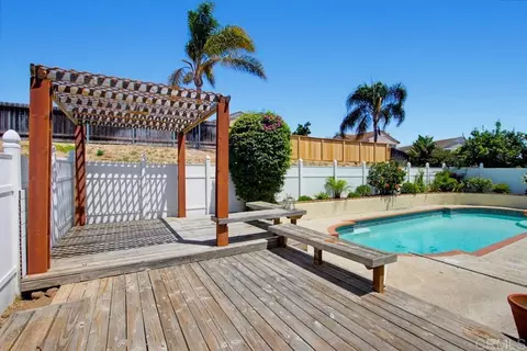 Exterior - 3444 Meadow View Dr, Oceanside, CA 92058 photo 6 of 11