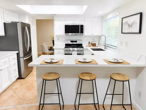 Kitchen - 3444 Meadow View Dr, Oceanside, CA 92058 photo 1 of 6
