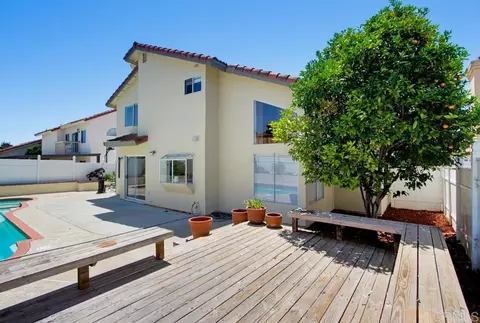 Exterior - 3444 Meadow View Dr, Oceanside, CA 92058 photo 9 of 11