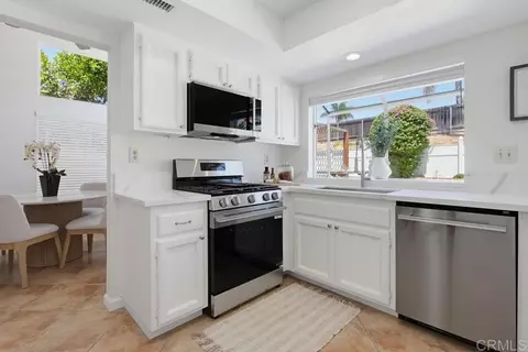 Kitchen - 3444 Meadow View Dr, Oceanside, CA 92058 photo 3 of 6