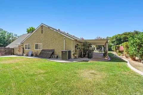 Exterior - 9209 Agave Pl, Riverside, CA 92503 photo 6 of 7