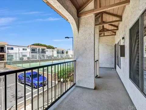 Exterior - 202 Candice Pl, Vista, CA 92083 photo 4 of 5