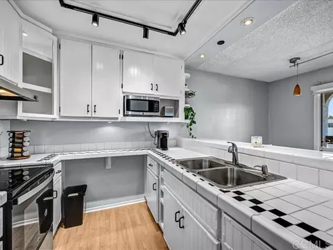 Kitchen - 202 Candice Pl, Vista, CA 92083 photo 1 of 2