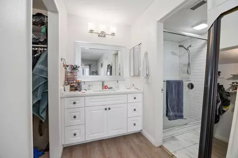 Bath - 221 Stage Coach Rd, Oceanside, CA 92057 photo 2 of 2