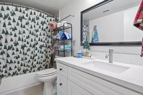 Bath - 221 Stage Coach Rd, Oceanside, CA 92057 photo 1 of 2