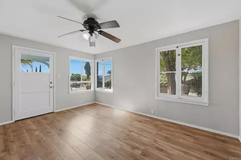 Living - 641 N Main Ave, Fallbrook, CA 92028 photo 1 of 4
