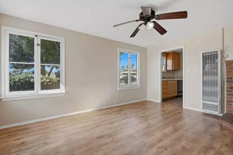 Living - 641 N Main Ave, Fallbrook, CA 92028 photo 2 of 4