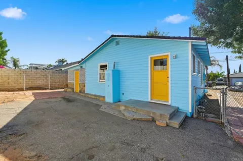Exterior - 641 N Main Ave, Fallbrook, CA 92028 photo 8 of 10
