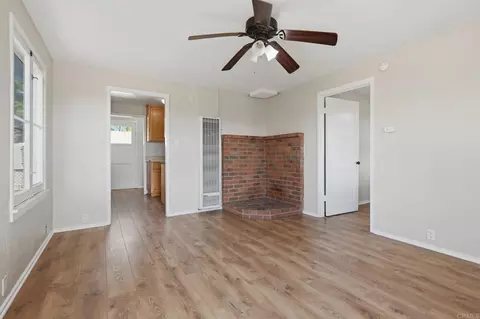 Living - 641 N Main Ave, Fallbrook, CA 92028 photo 3 of 4