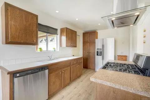 Kitchen - 3607 Frenzel Cir, Oceanside, CA 92056 photo 2 of 6