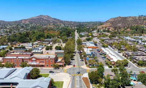 View/Area - 13834 Midland Rd, Poway, CA 92064 photo 5 of 6