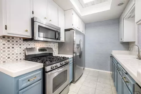 Kitchen - 13834 Midland Rd, Poway, CA 92064 photo 2 of 3