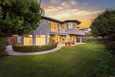 Exterior - 398 Andrew Ave, Encinitas, CA 92024 photo 5 of 11