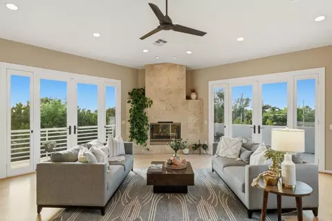 Living - 398 Andrew Ave, Encinitas, CA 92024 photo 1 of 5