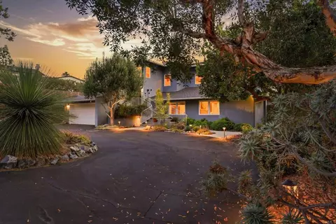 Exterior - 398 Andrew Ave, Encinitas, CA 92024 photo 3 of 11
