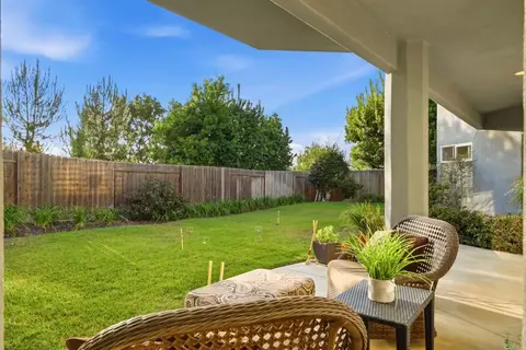 Exterior - 398 Andrew Ave, Encinitas, CA 92024 photo 11 of 11