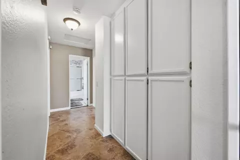 Entry Way - 1549 Spring Creek Ln, Oceanside, CA 92057 photo 2 of 2