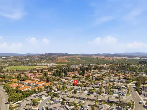 View/Area - 1549 Spring Creek Ln, Oceanside, CA 92057 photo 9 of 12