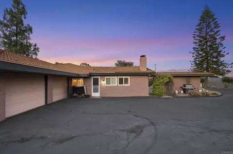 Exterior - 2967 Via Viejas, Alpine, CA 91901 photo 4 of 27