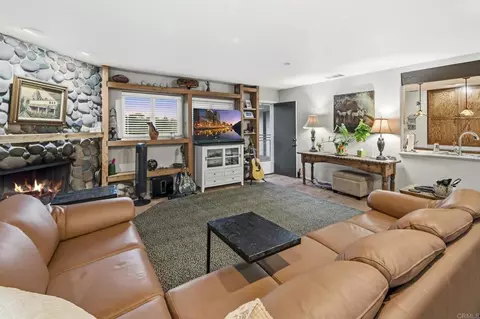 Living - 2967 Via Viejas, Alpine, CA 91901 photo 4 of 5
