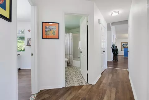 Entry Way - 2202 Crest Hill Ln, Fallbrook, CA 92028 photo 2 of 2