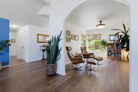 Entry Way - 2202 Crest Hill Ln, Fallbrook, CA 92028 photo 1 of 2