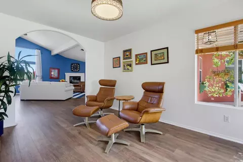Living - 2202 Crest Hill Ln, Fallbrook, CA 92028 photo 6 of 7