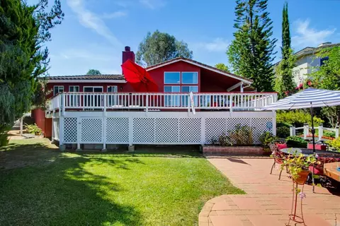 Exterior - 2202 Crest Hill Ln, Fallbrook, CA 92028 photo 5 of 26