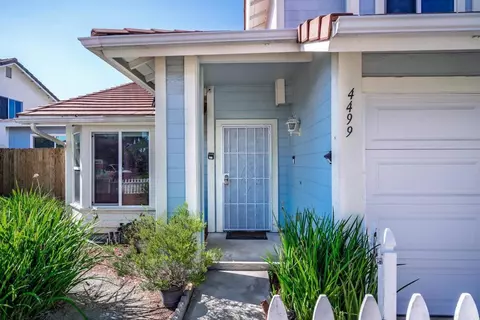 Exterior - 4499 Pebble Beach Dr, Oceanside, CA 92057 photo 5 of 8
