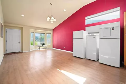 Living - 4499 Pebble Beach Dr, Oceanside, CA 92057 photo 5 of 10