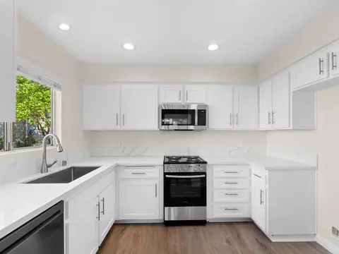 Kitchen - 3873 Bay Leaf Way, Oceanside, CA 92057 photo 1 of 4